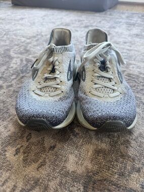 Brooks  Knit Sneakers in Gray and White